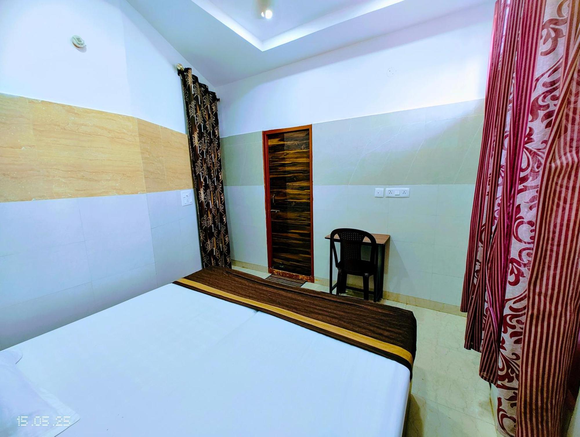 Hotel Yolo- Chandigarh Ngoại thất bức ảnh