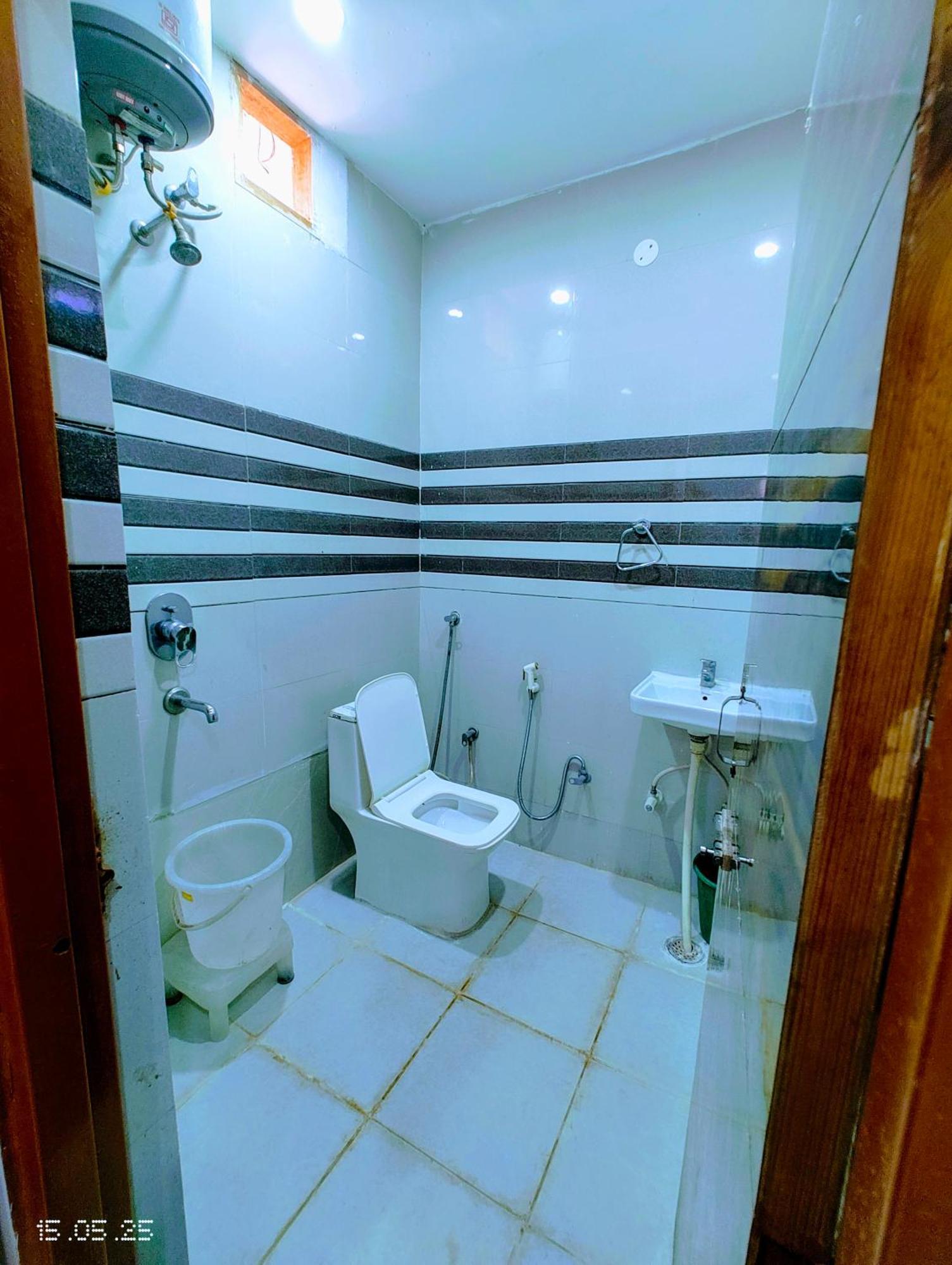 Hotel Yolo- Chandigarh Ngoại thất bức ảnh