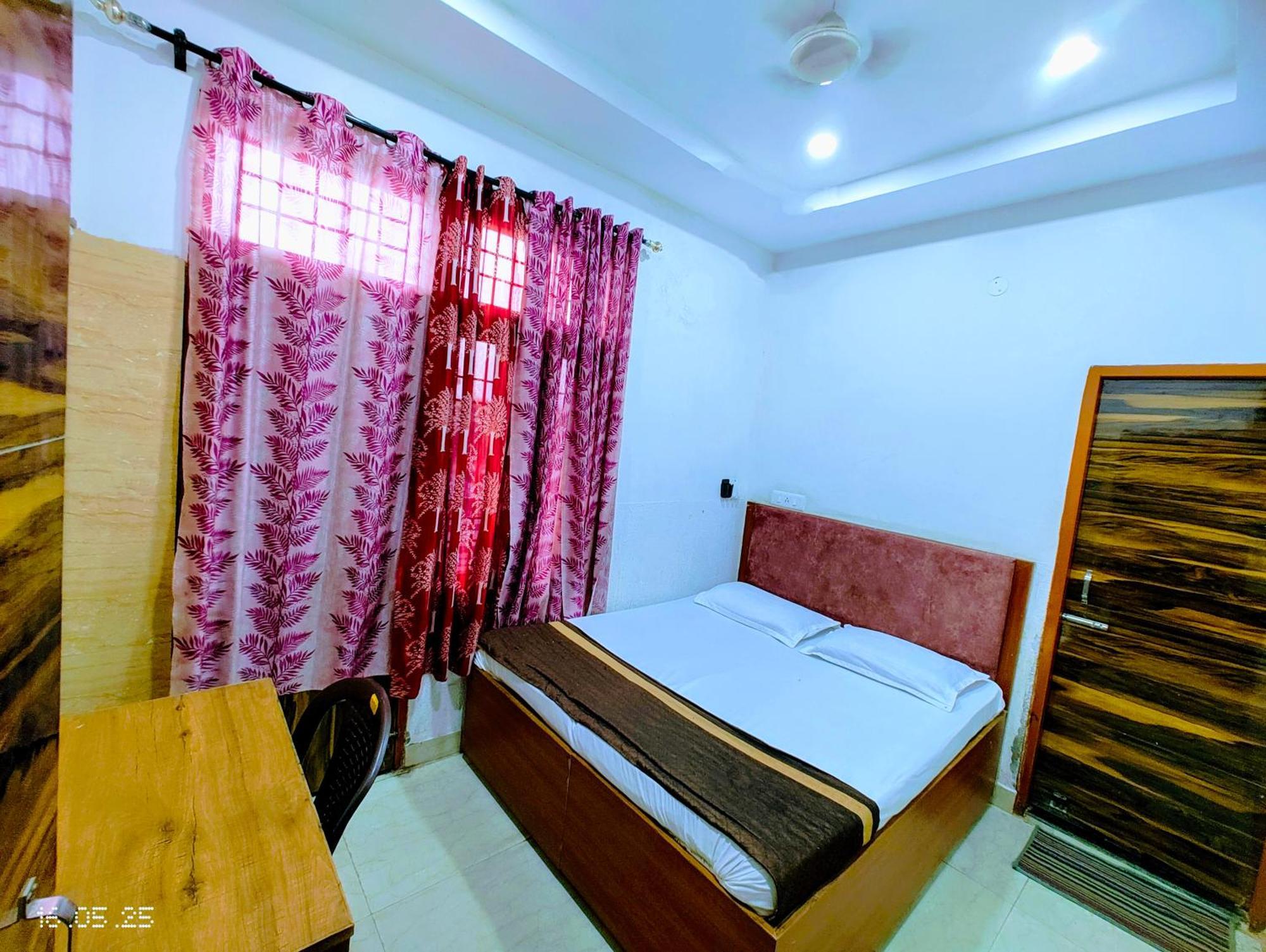 Hotel Yolo- Chandigarh Ngoại thất bức ảnh